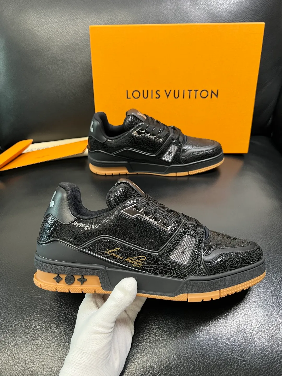Men's shoes 💰820 Lv high quality top handicrafts Louis Vuitton, counters are equipped with the original factory, the uppers are imported from Italy, high-quality splicing colorful complex crafts, imported cowhide lining is soft and comfortable, soles: original soles specially provided by the original factory, T men's shoes 💰U exclusive movable molded soles are super comfortable, original factory single goods, code number 38-45 (customized 46)